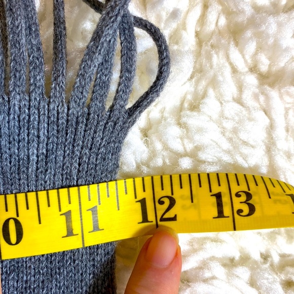GRAY WINTER SCARF WOOL BLEND 12x 67” EUC PERFECT WARM COZY WRAP EUC - Picture 4 of 6